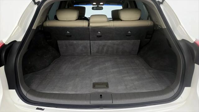 2017 INFINITI QX50 Standard