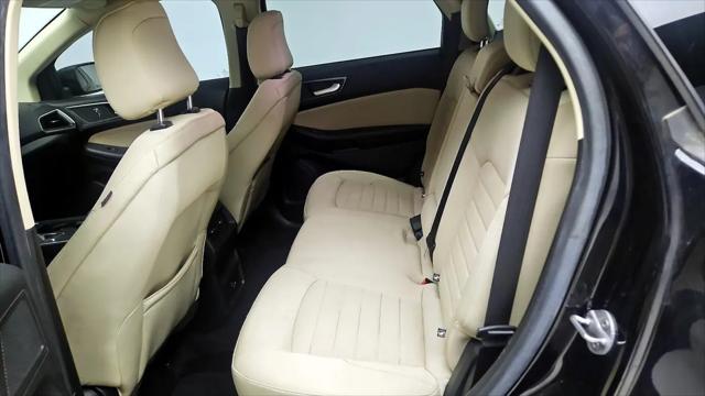 2022 Ford Edge SE