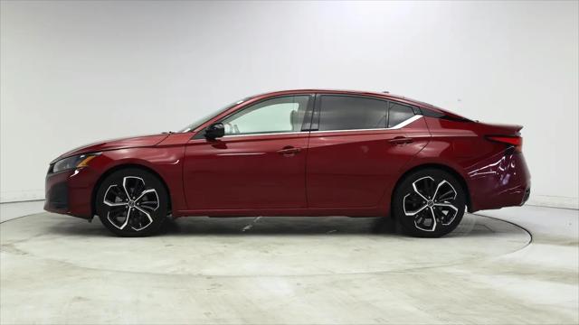 2023 Nissan Altima SR FWD