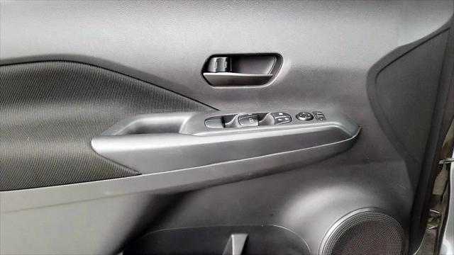 2023 Nissan Kicks S Xtronic CVT