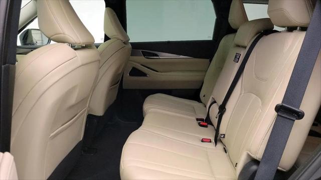 2023 INFINITI QX60 LUXE AWD