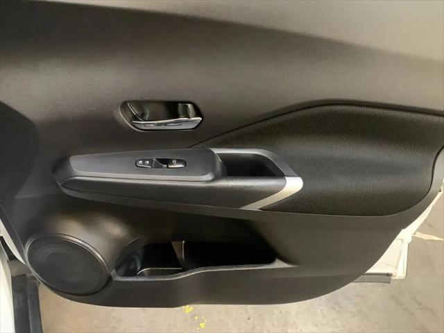 2024 Nissan Kicks SV Xtronic CVT