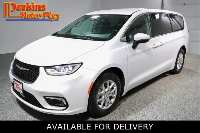 2023 Chrysler Pacifica Touring L for sale in Paducah, KY
