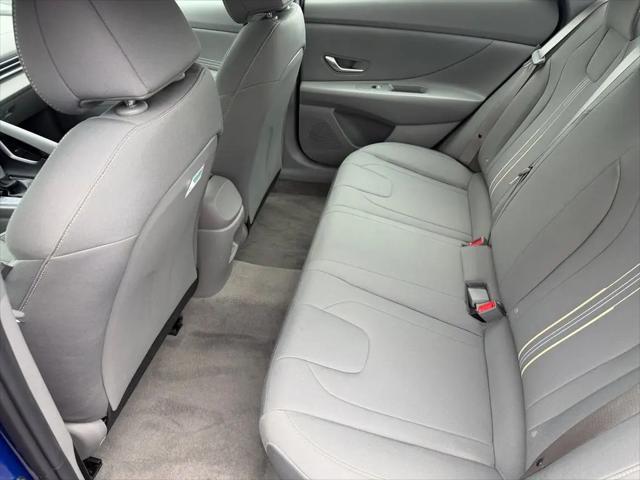 2025 Hyundai Elantra Hybrid SEL Sport