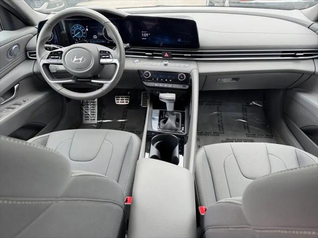 2025 Hyundai Elantra Hybrid SEL Sport