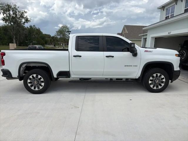 2024 Chevrolet Silverado 2500HD 4WD Crew Cab Standard Bed Custom