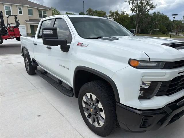 2024 Chevrolet Silverado 2500HD 4WD Crew Cab Standard Bed Custom
