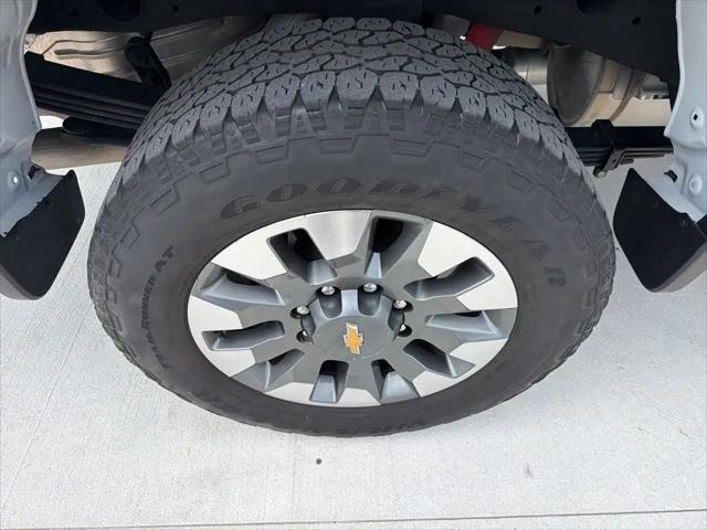 2024 Chevrolet Silverado 2500HD 4WD Crew Cab Standard Bed Custom
