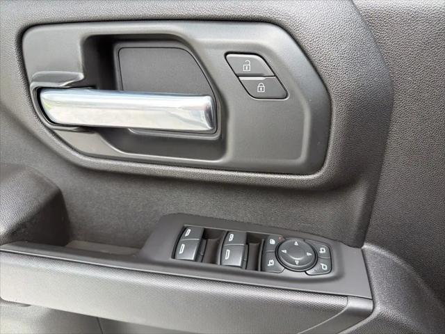 2024 Chevrolet Silverado 2500HD 4WD Crew Cab Standard Bed Custom