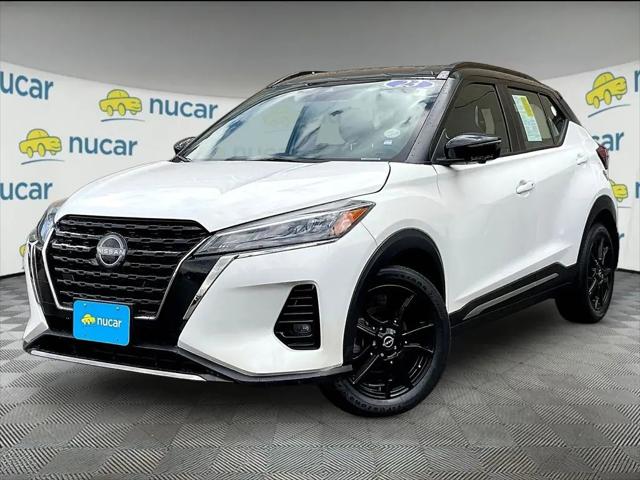 2023 Nissan Kicks SR Xtronic CVT