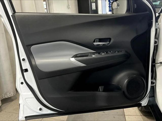 2023 Nissan Kicks SR Xtronic CVT