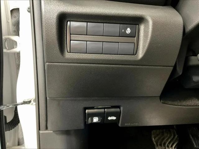 2023 Nissan Kicks SR Xtronic CVT