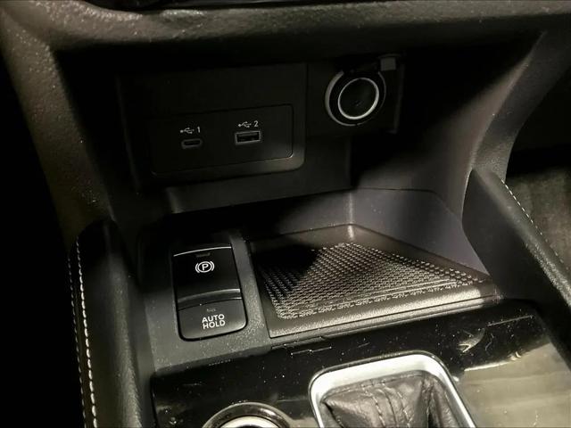 2023 Nissan Kicks SR Xtronic CVT