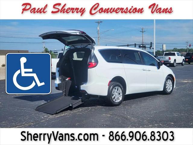 2026 Chrysler Pacifica Select for sale in Piqua, OH