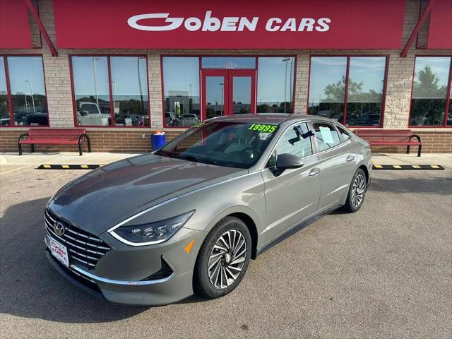 2023 Hyundai Sonata Hybrid SEL for sale in Middleton, WI