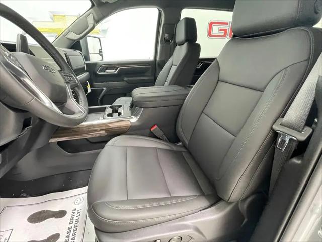 2026 Chevrolet Silverado 2500HD Crew Cab, Standard Bed, LT, 4WD