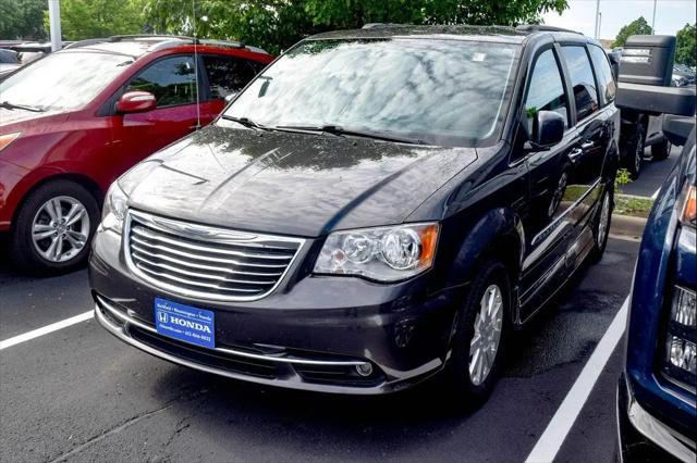 2016 Chrysler Town & Country Touring for sale in Minneapolis, MN