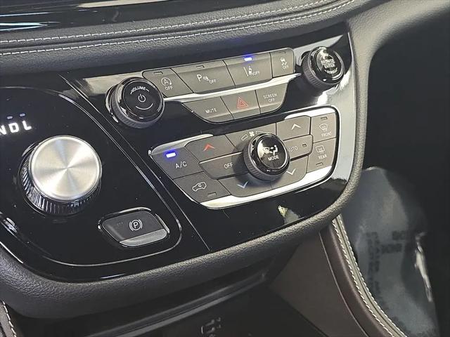 2027 Chrysler Pacifica Limited