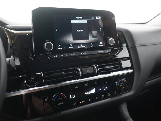 2025 Nissan Pathfinder SV 4WD