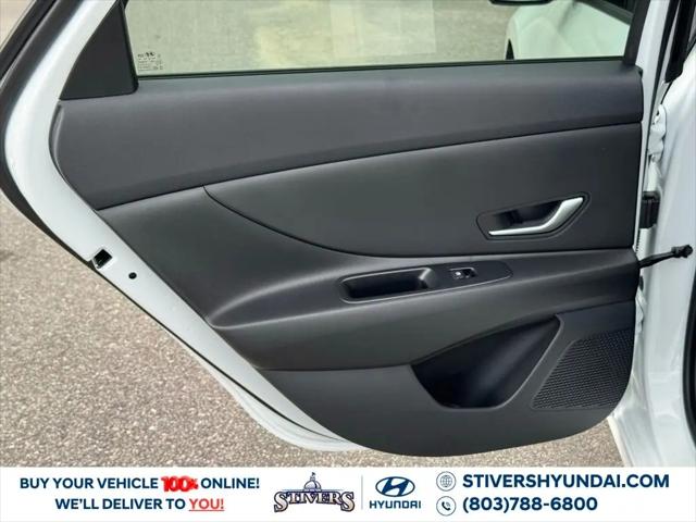 2026 Hyundai Elantra SE