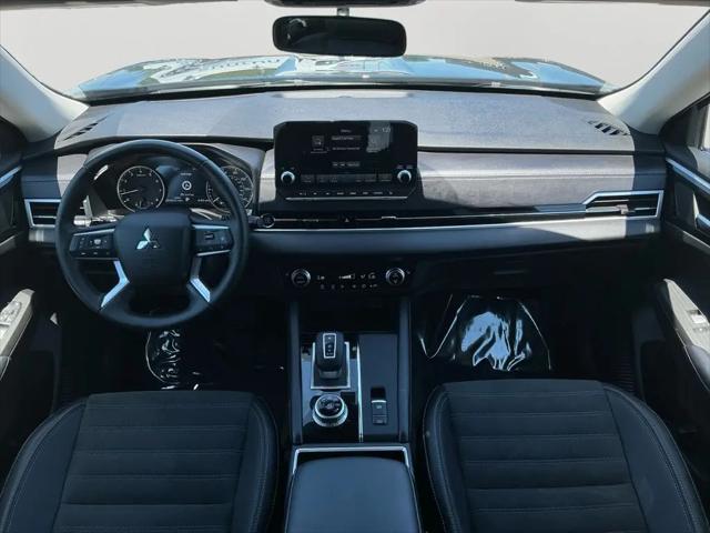 2024 Mitsubishi Outlander SE Black Edition S-AWC