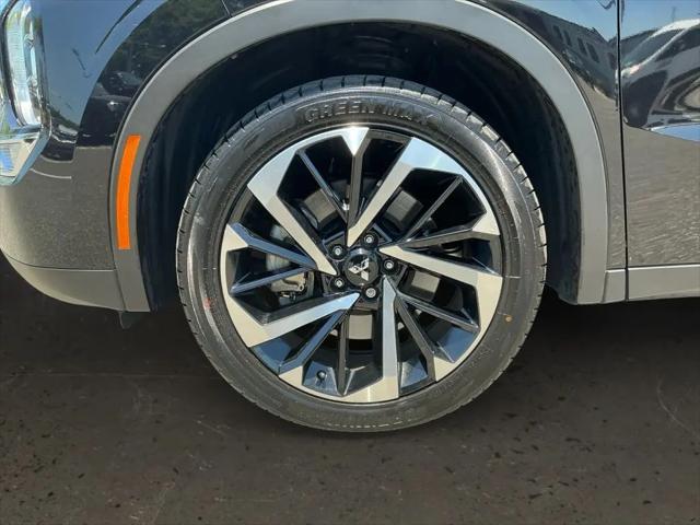 2024 Mitsubishi Outlander SE Black Edition S-AWC