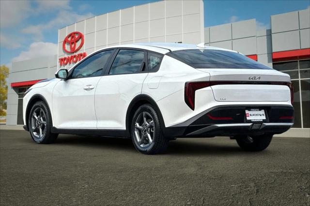 2025 Kia K4 LXS
