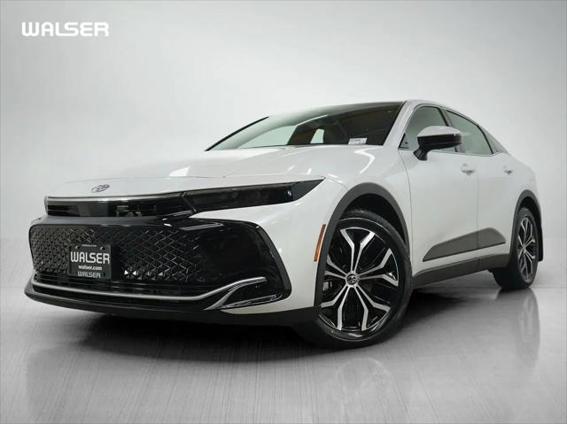 2023 Toyota Crown XLE for sale in Bloomington, MN
