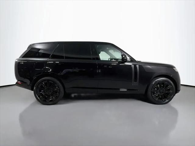 2026 Land Rover Range Rover P400 SE 7 Seat