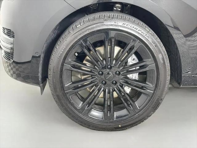 2026 Land Rover Range Rover P400 SE 7 Seat