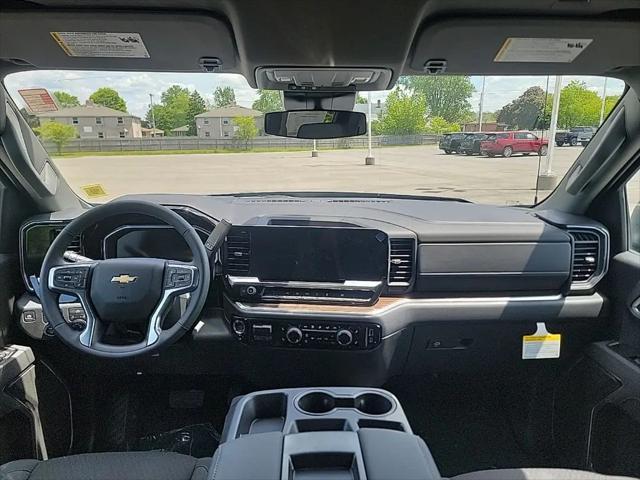 2026 Chevrolet Silverado 1500 4WD Crew Cab Short Bed LT with 2FL