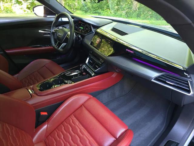 2022 Audi e-tron GT Prestige quattro