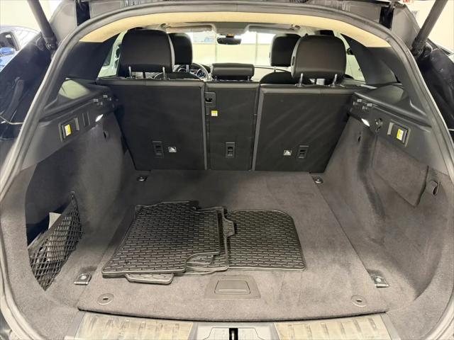 2019 Jaguar F-PACE 30t Prestige