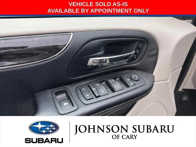 2015 Chrysler Town & Country Limited Platinum