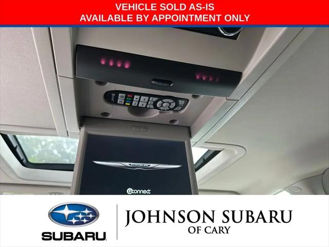 2015 Chrysler Town & Country Limited Platinum