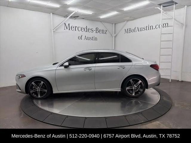 2022 Mercedes-Benz A 220 A 220