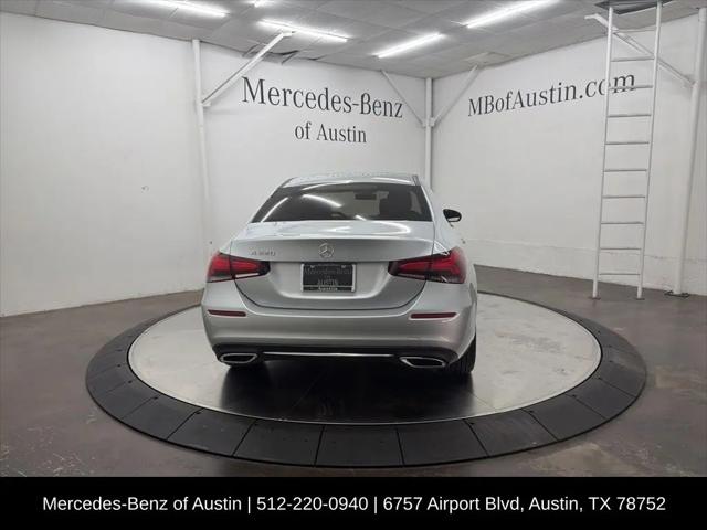 2022 Mercedes-Benz A 220 A 220