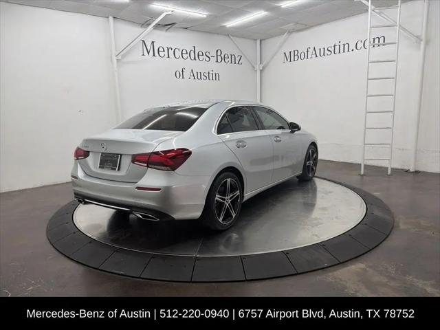 2022 Mercedes-Benz A 220 A 220