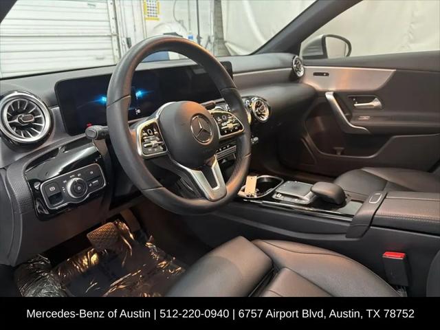 2022 Mercedes-Benz A 220 A 220