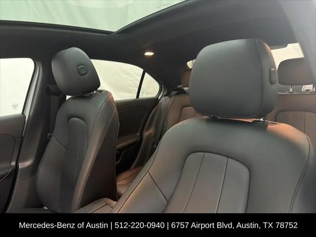 2022 Mercedes-Benz A 220 A 220