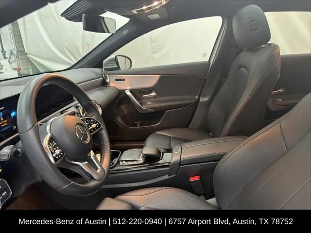 2022 Mercedes-Benz A 220 A 220