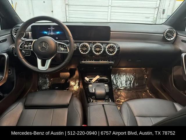 2022 Mercedes-Benz A 220 A 220