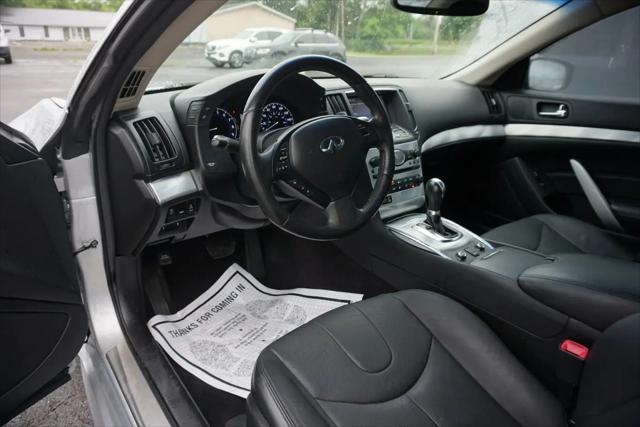 2014 INFINITI Q60 Standard