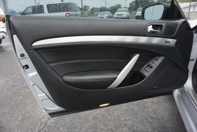2014 INFINITI Q60 Standard