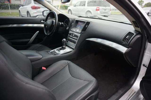 2014 INFINITI Q60 Standard