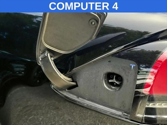 2023 Tesla Model X Plaid Tri Motor All-Wheel Drive