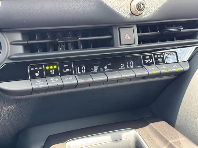 2025 Toyota Crown Signia Limited