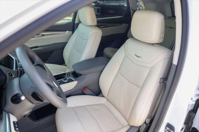 2023 Cadillac XT5 FWD Premium Luxury