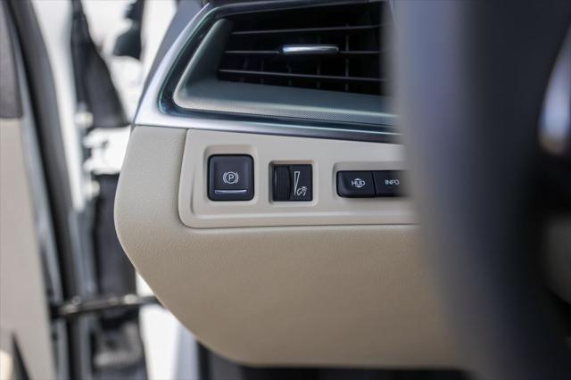 2023 Cadillac XT5 FWD Premium Luxury