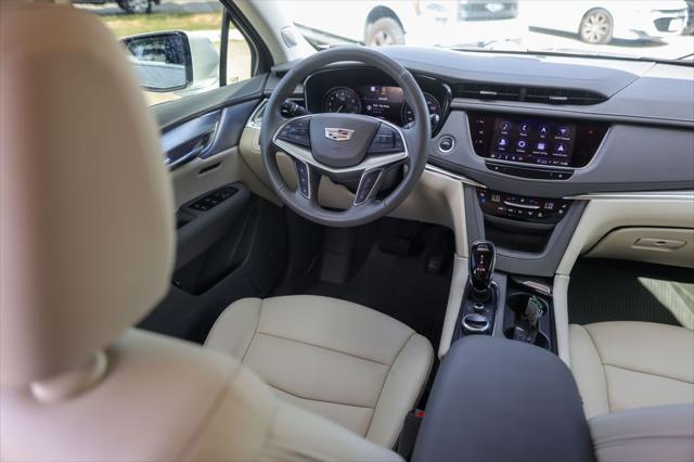 2023 Cadillac XT5 FWD Premium Luxury